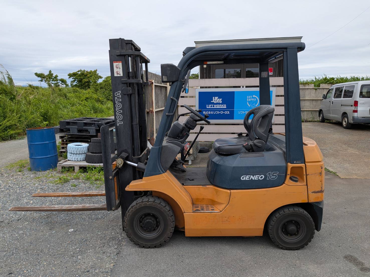 トヨタ中古車【7FGL15】
