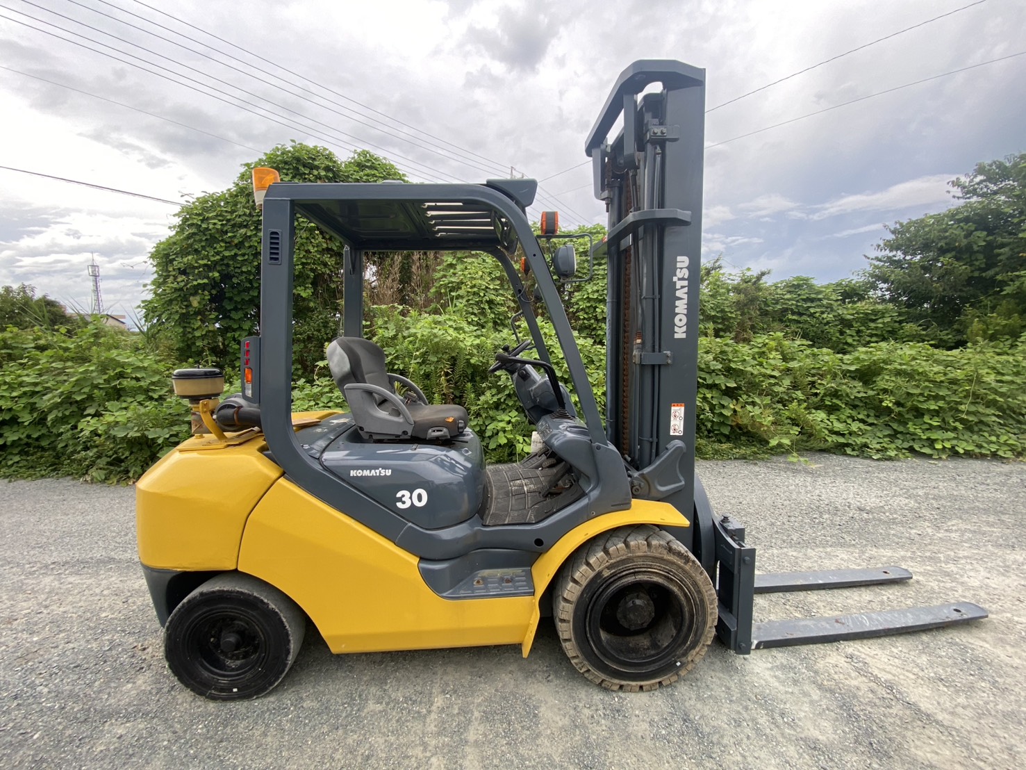 コマツ中古車【FD30T-17】
